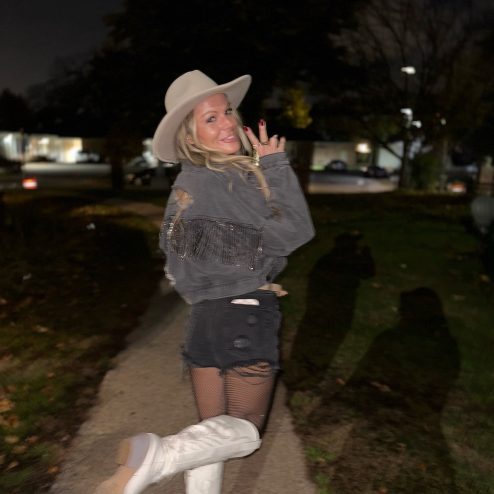 Meet your Posher, Jennifer